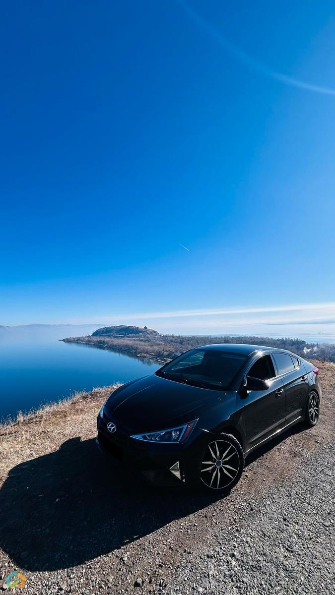 Hundai Elantra - image 15