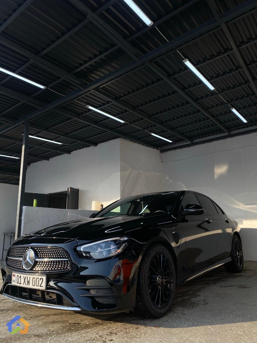 (2020-2021) Mercedes Benz E350 - image 1