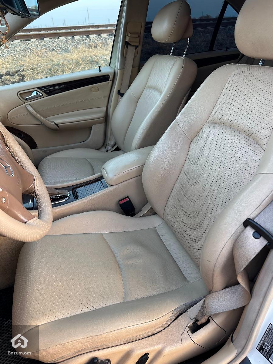 Mercedes Benz W203 - image 8