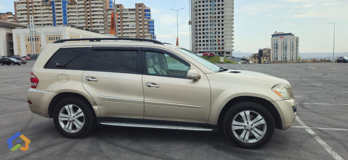 Mercedes benz GL450 - image 7