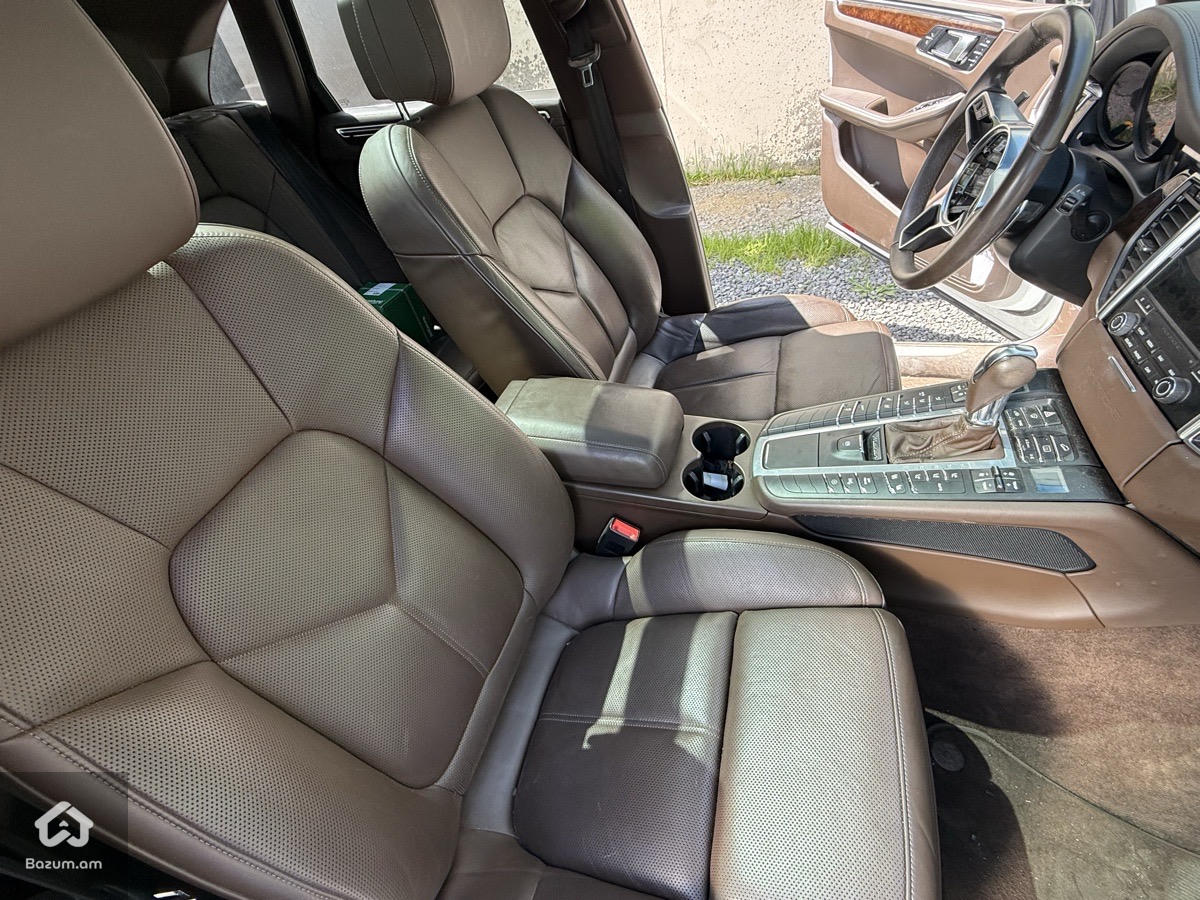 Porsche Macan 3.0 - image 21