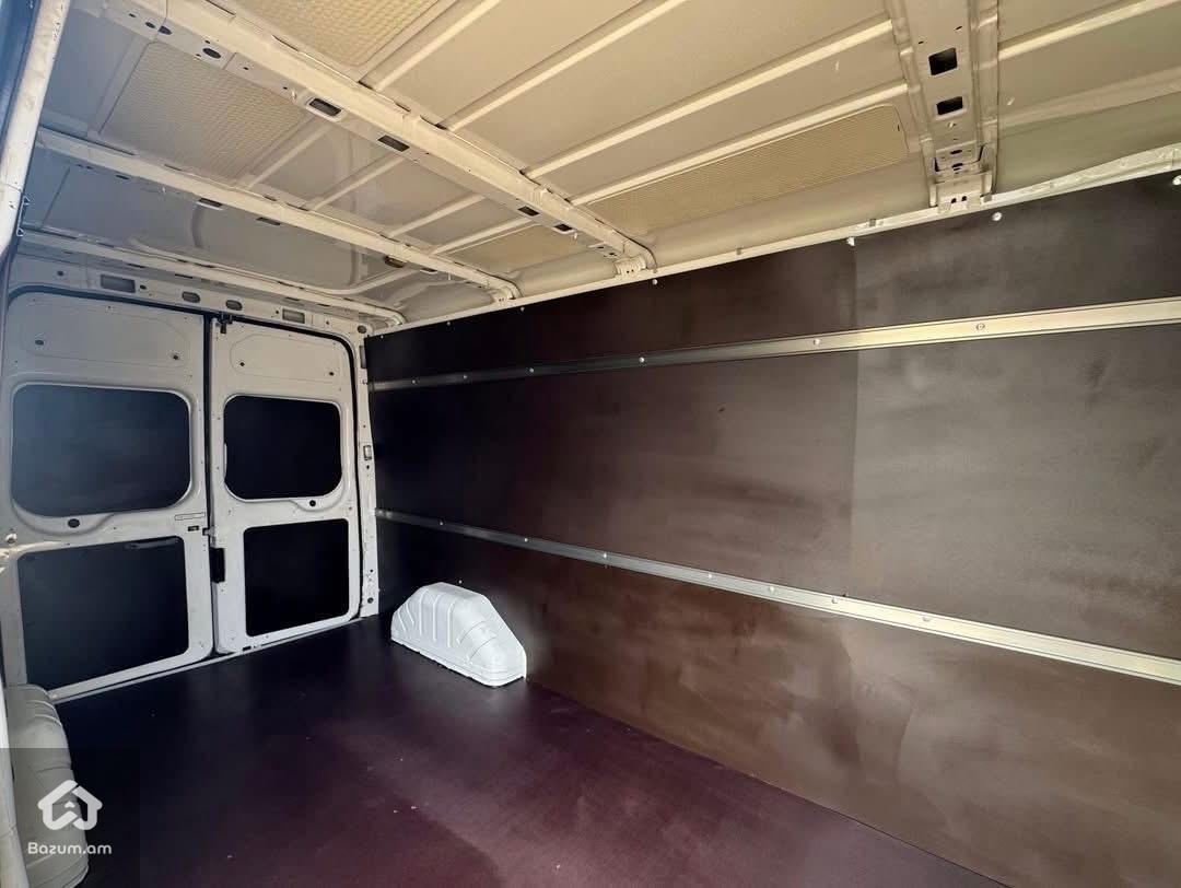 Ford transit  - image 9