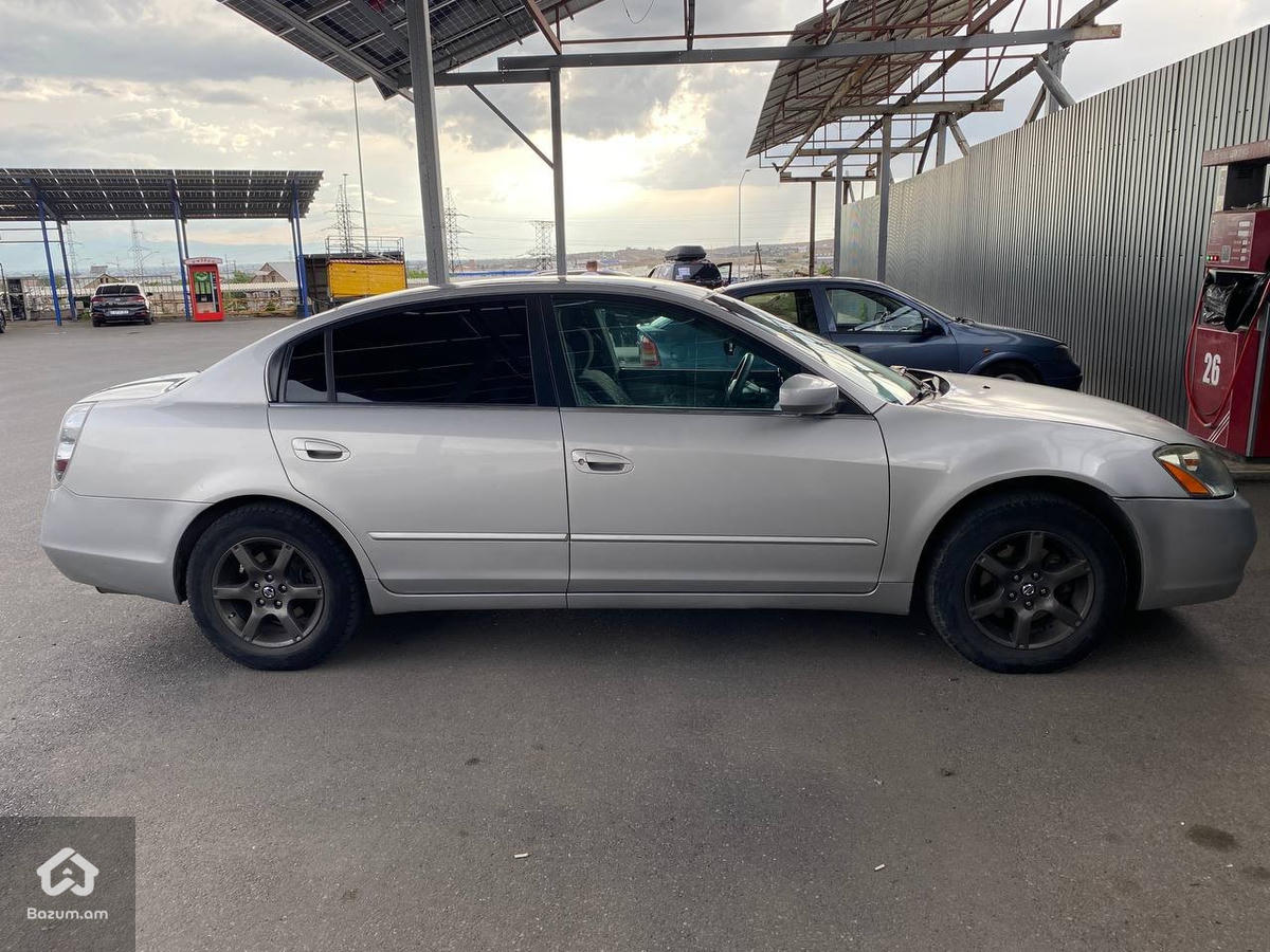 Nissan altima  - image 5