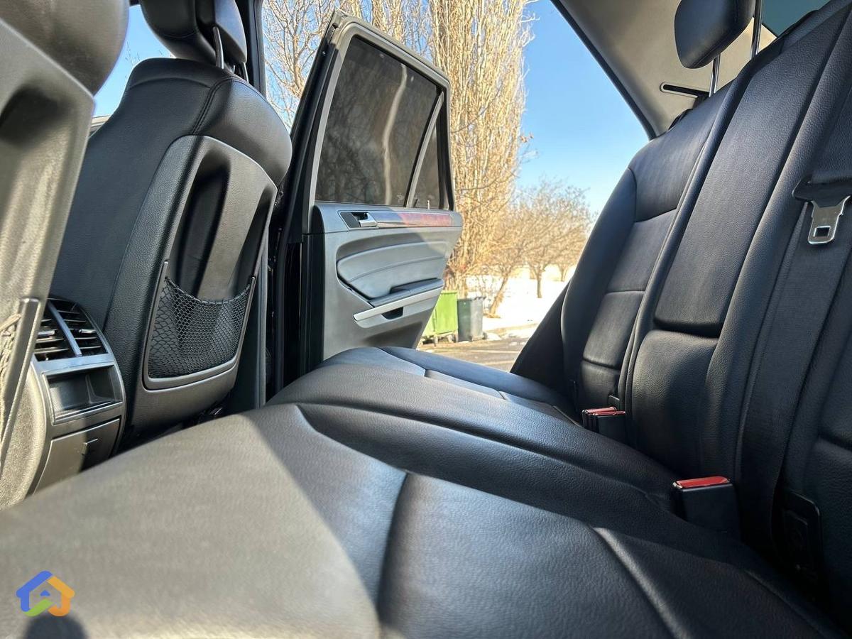 Mercedes benz  - image 7