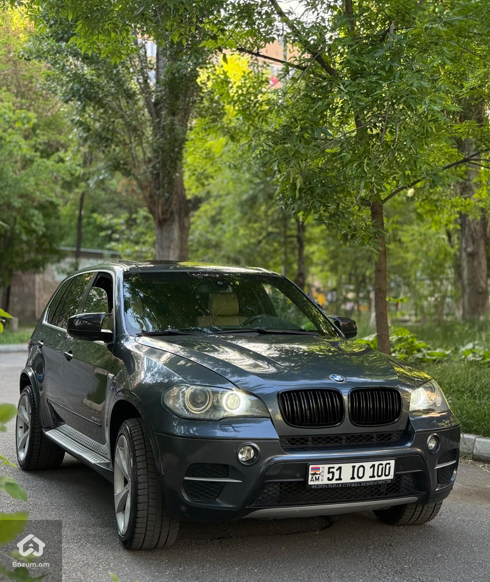 BMW X5 E70 - image 3