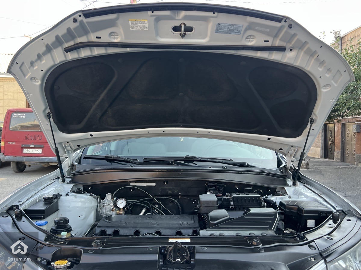 Hyundai Santafe  - image 13
