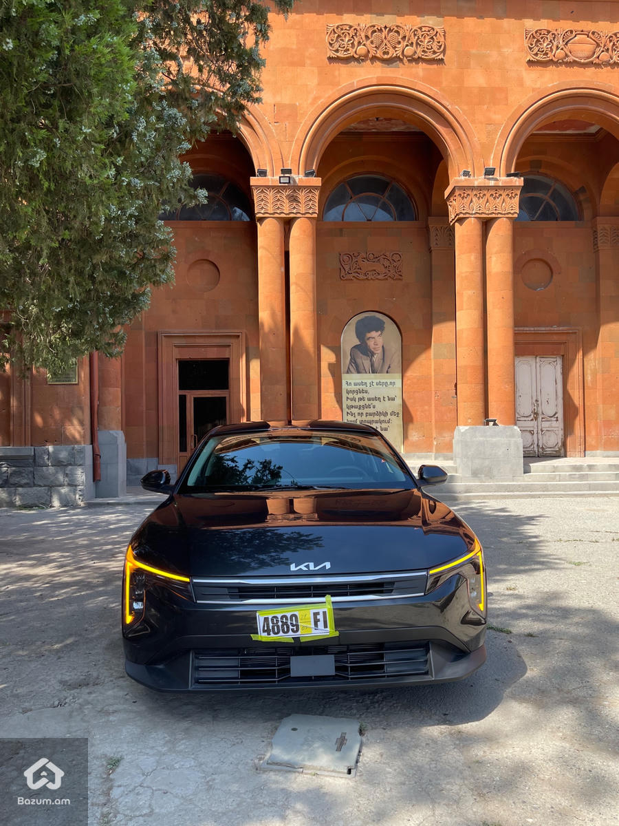 Kia K4 Lxs - image 2