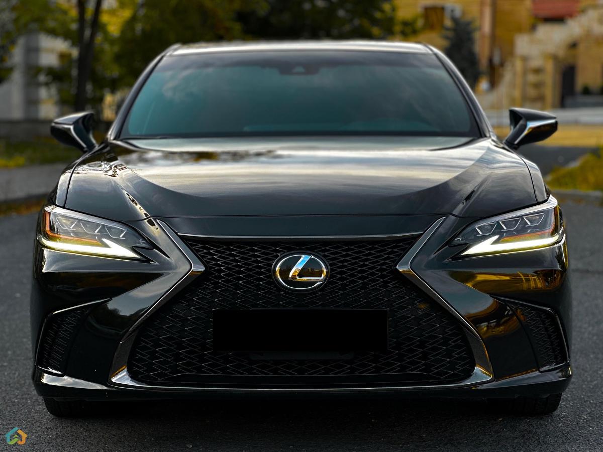 Lexus ES F-Sport 4x4 - image 2