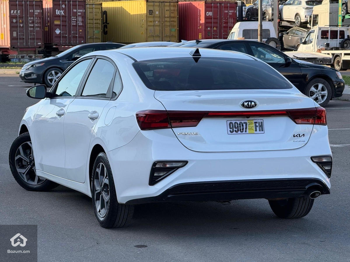 Kia. Forte - image 6