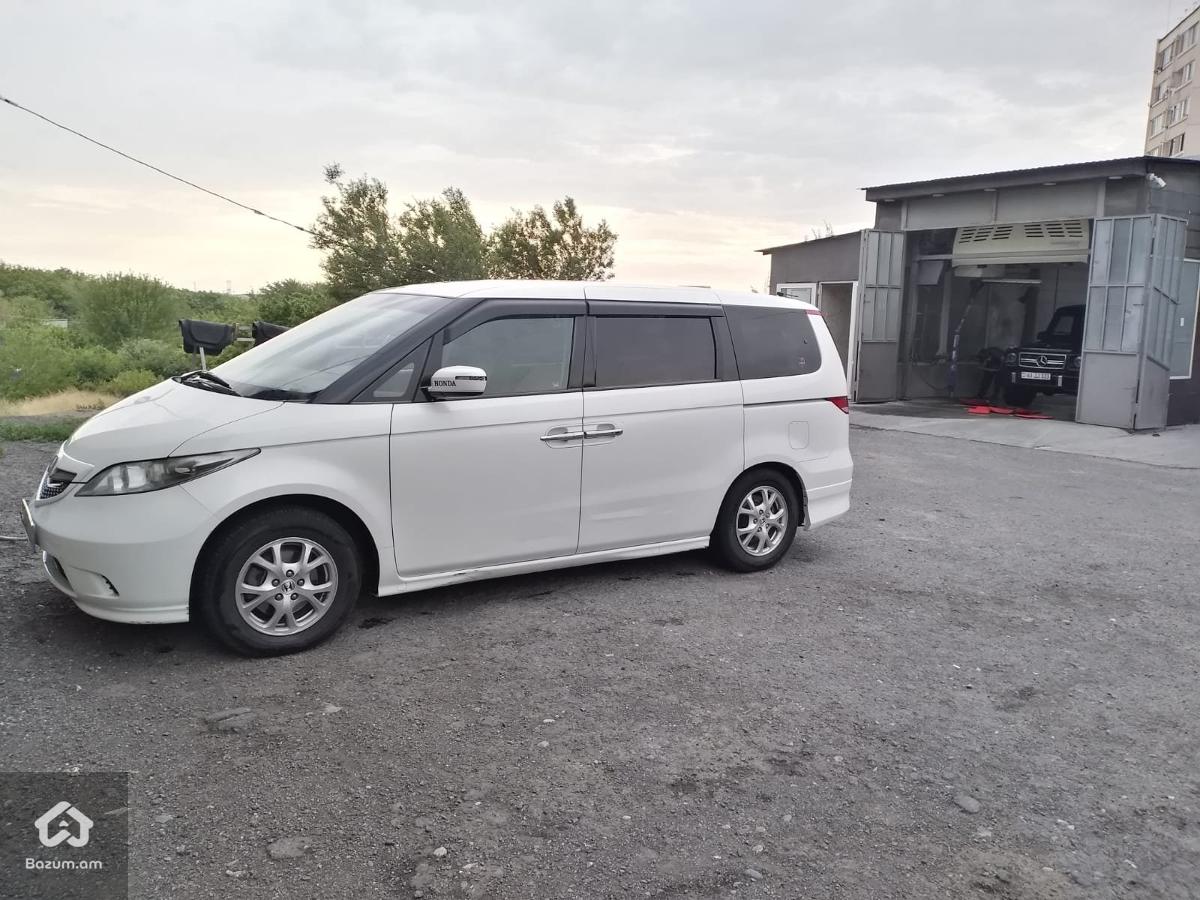 Մինիվեն օրավարձով - image 4