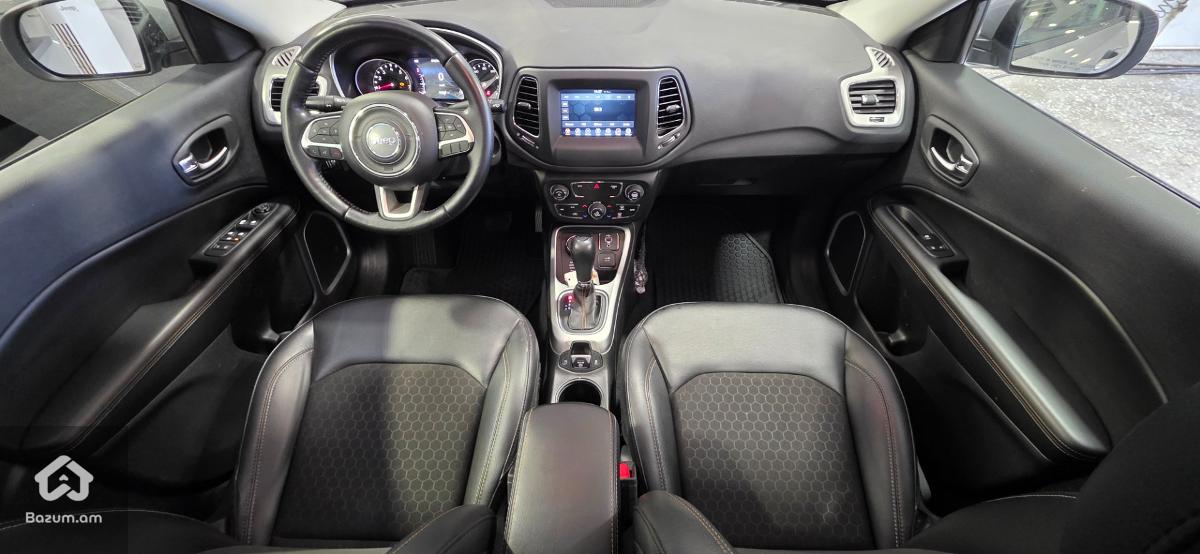 Jeep Compass - image 7