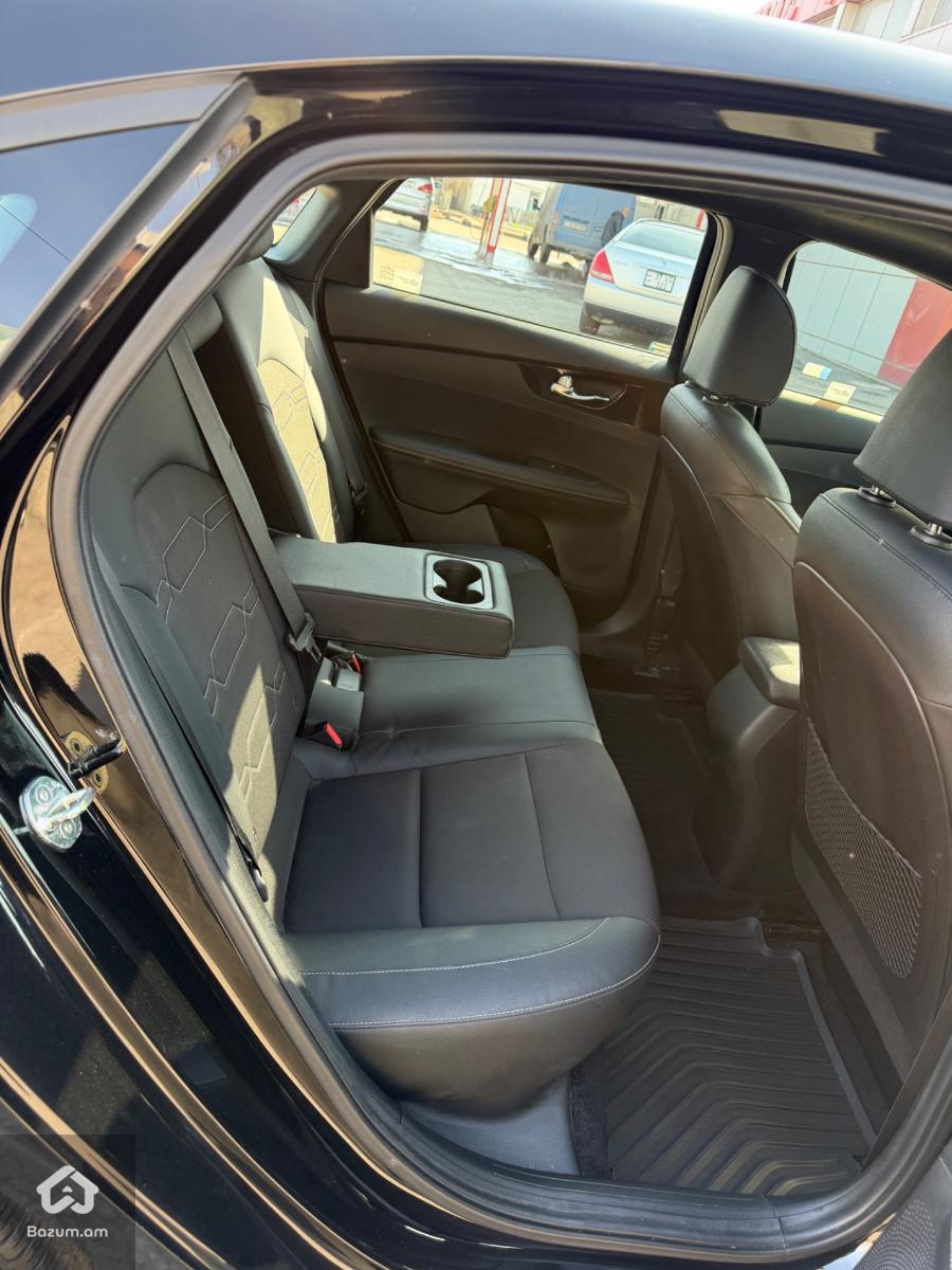 KIA FORTE GT-LINE  - image 15