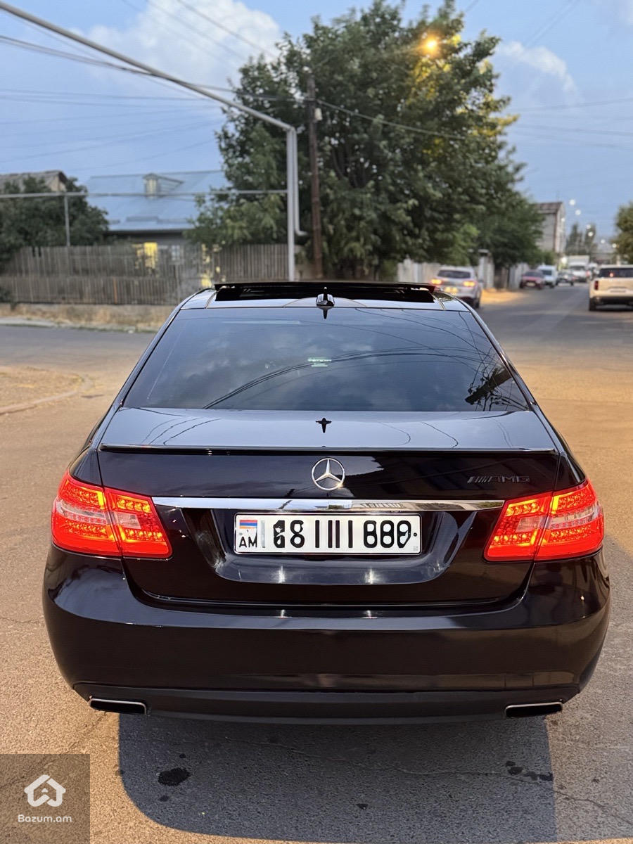 Mercedes-Benz E-class - image 5
