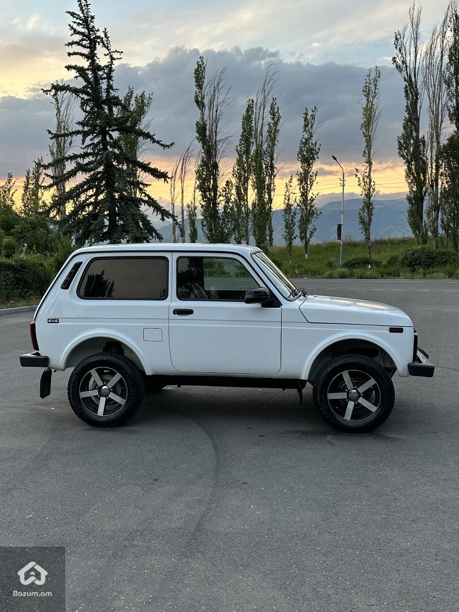 Lada Niva - image 6